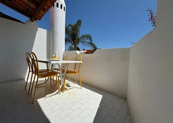 Casa Flores 度假居 *