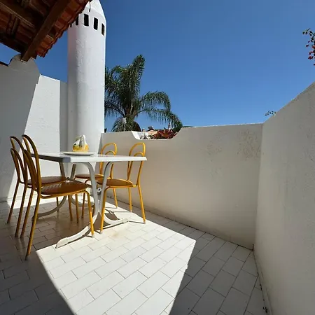 Casa Flores Ferienhaus *